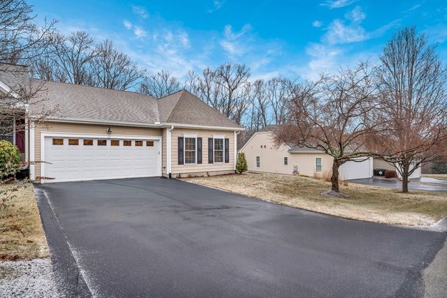 11 Summerfield Drive 11, Uxbridge, MA 01569