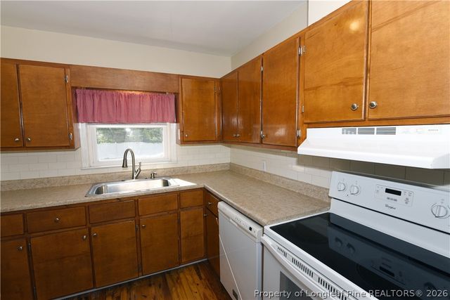 513 Godwin Avenue, Lumberton, NC 28358