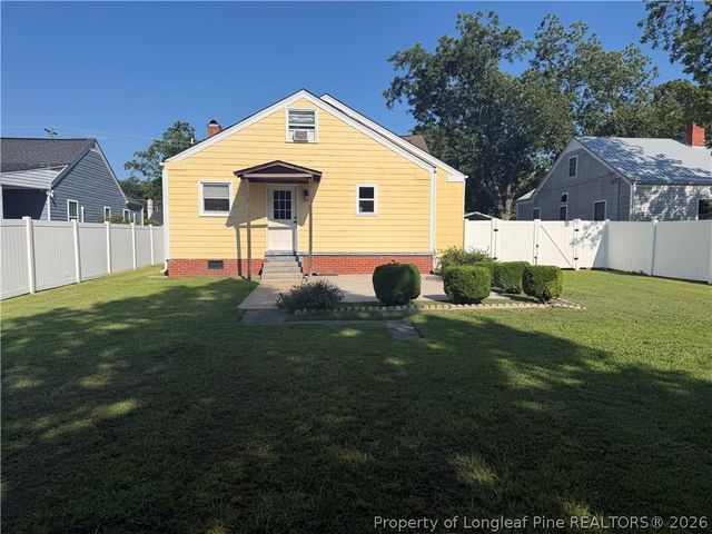 513 Godwin Avenue, Lumberton, NC 28358