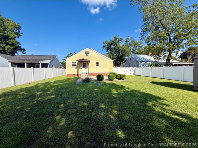 513 Godwin Avenue, Lumberton, NC 28358
