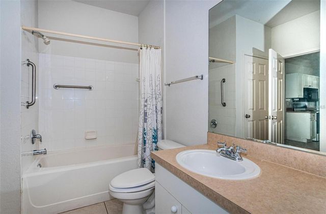 4305 BAYSIDE VILLAGE DRIVE 304, Tampa, FL 33615