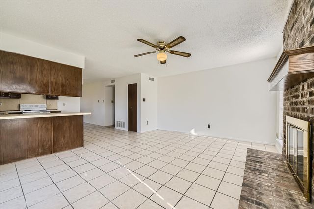 2200 Sequoia Lane, Bedford, TX 76021