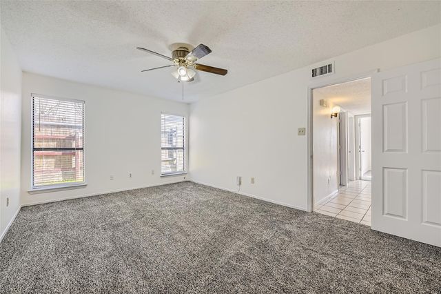 2200 Sequoia Lane, Bedford, TX 76021