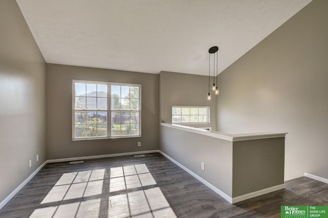 14414 S 28 Street, Bellevue, NE 68123