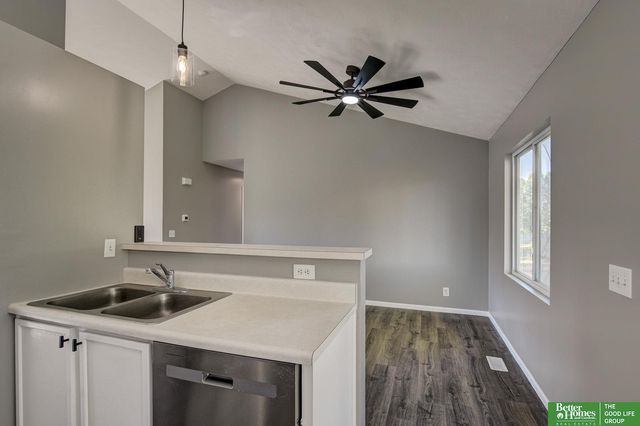14414 S 28 Street, Bellevue, NE 68123
