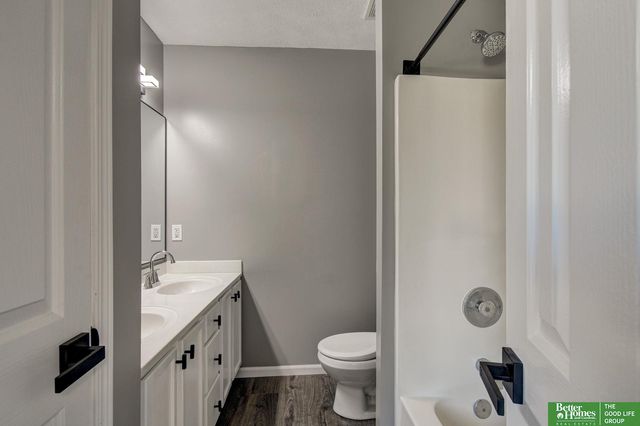 14414 S 28 Street, Bellevue, NE 68123