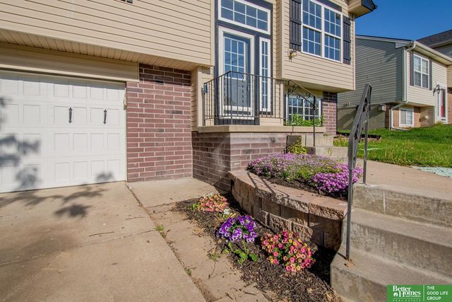14414 S 28 Street, Bellevue, NE 68123