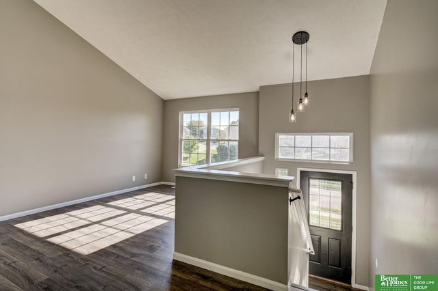 14414 S 28 Street, Bellevue, NE 68123