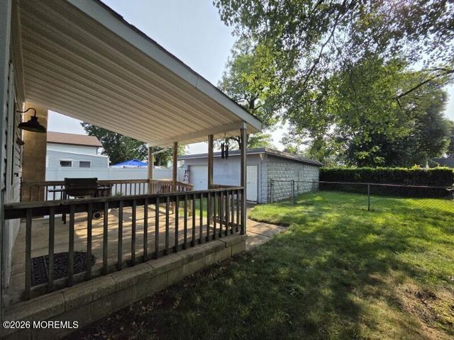 46 Compton Avenue, Hazlet, NJ 07730