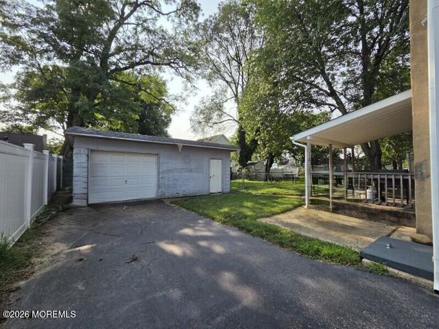 46 Compton Avenue, Hazlet, NJ 07730