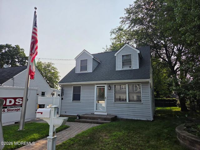 46 Compton Avenue, Hazlet, NJ 07730
