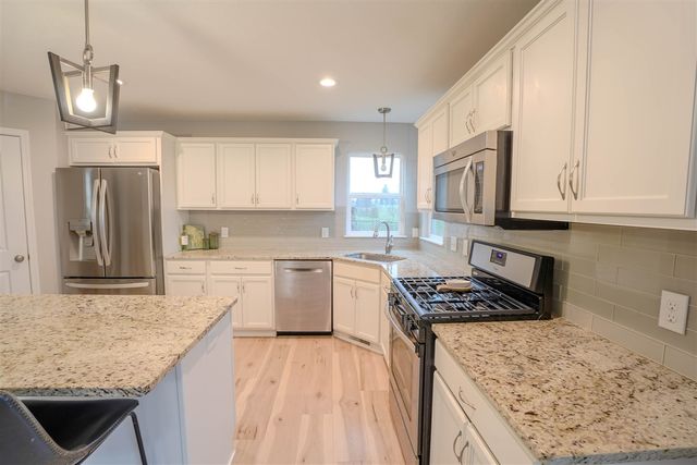 4145 Boulder View Drive, Belmont, MI 49306