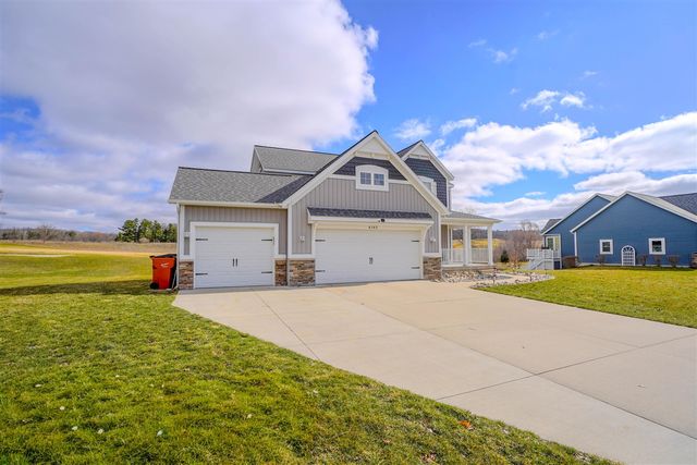 4145 Boulder View Drive, Belmont, MI 49306