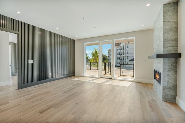 321 31st Ave N Apt 111, Nashville, TN 37203