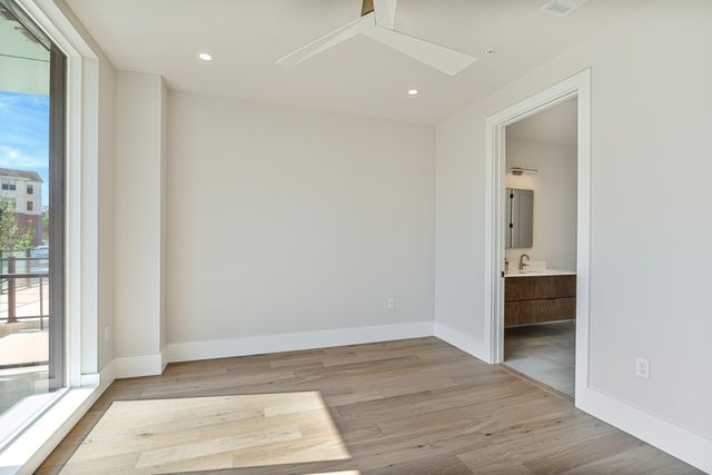 321 31st Ave N Apt 111, Nashville, TN 37203