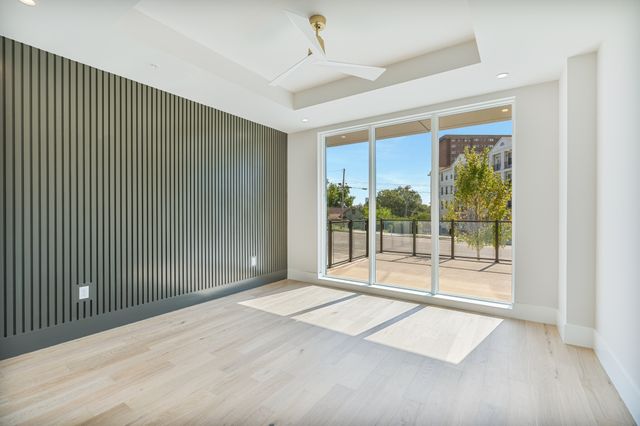 321 31st Ave N Apt 111, Nashville, TN 37203