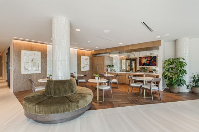 321 31st Ave N Apt 111, Nashville, TN 37203