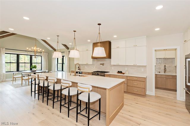 3376 Kersdale Road, Pepper Pike, OH 44124