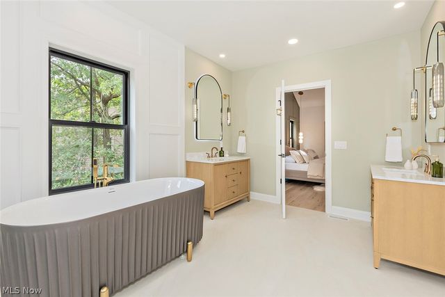 3376 Kersdale Road, Pepper Pike, OH 44124
