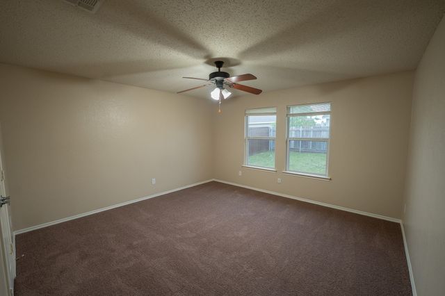 233 Willow Creek Lane, Terrell, TX 75160