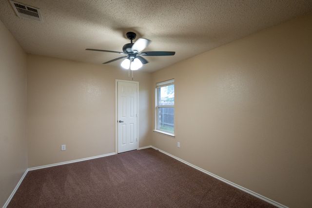 233 Willow Creek Lane, Terrell, TX 75160