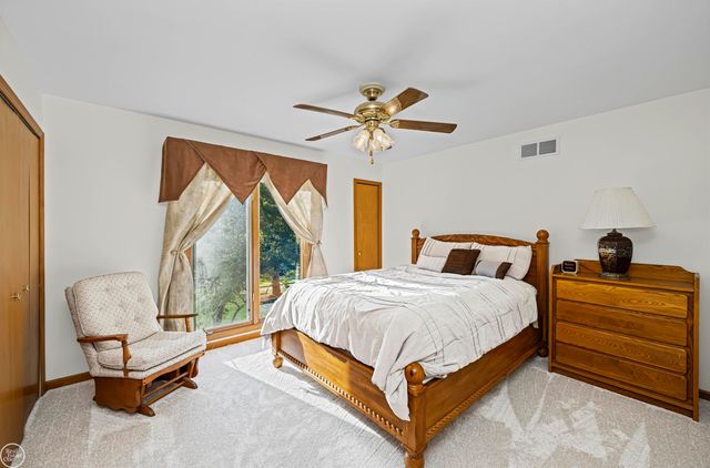 52522 Charing Way, Shelby Twp, MI 48315