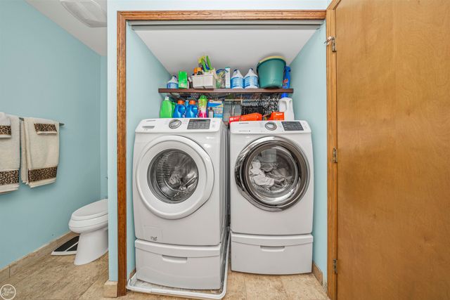 52522 Charing Way, Shelby Twp, MI 48315