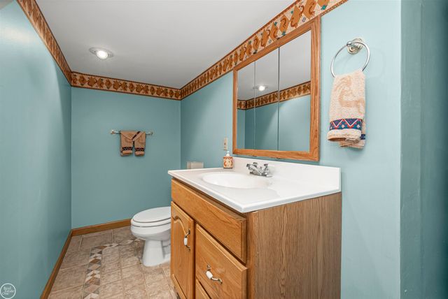 52522 Charing Way, Shelby Twp, MI 48315