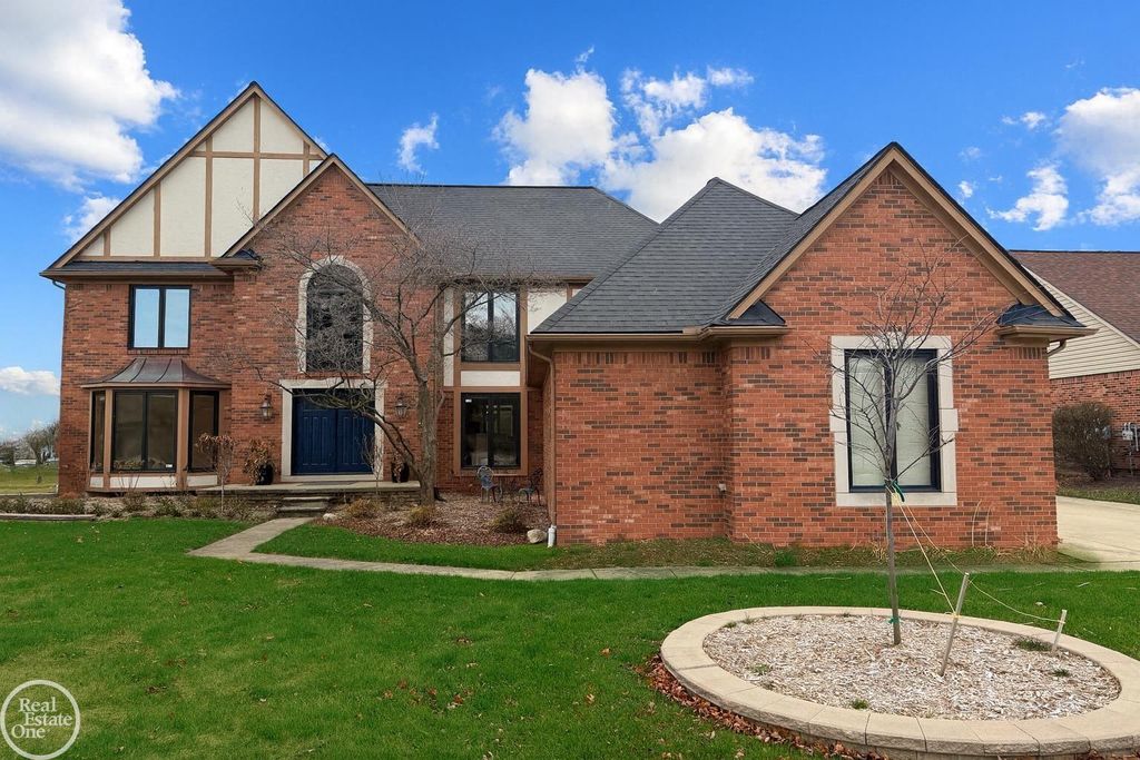 52522 Charing Way, Shelby Twp, MI 48315