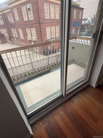 3451 Leavitt Street 3B, Flushing, NY 11354