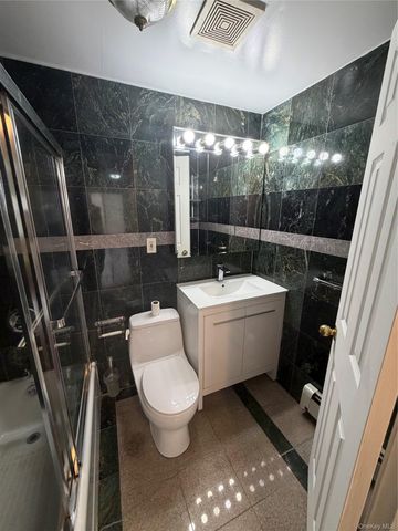 3451 Leavitt Street 3B, Flushing, NY 11354