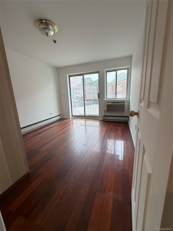 3451 Leavitt Street 3B, Flushing, NY 11354 — photo 3