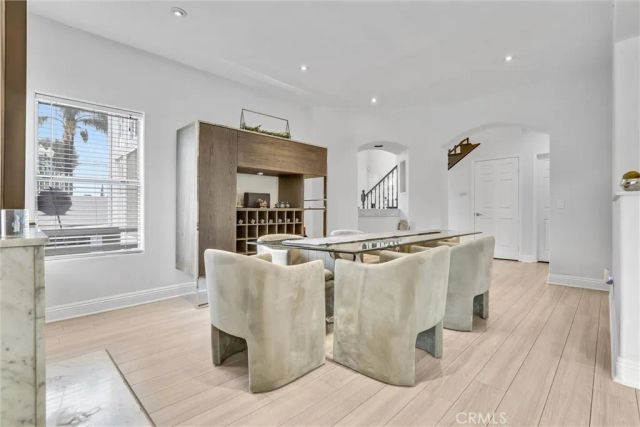 23205 Runnymede, West Hills, CA 91307