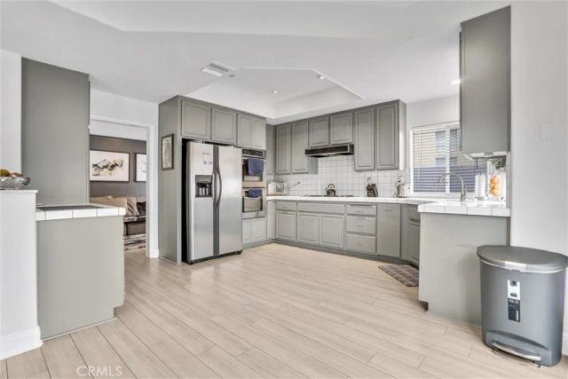 23205 Runnymede, West Hills, CA 91307