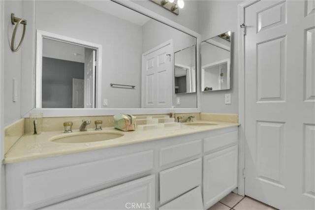 23205 Runnymede, West Hills, CA 91307