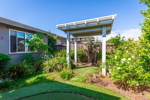 4089 Afterlight Ln, Roseville, CA 95747