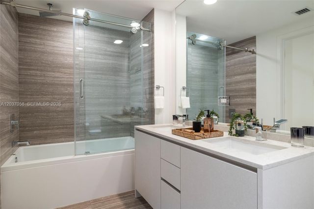 1010 Brickell Avenue 4311, Miami, FL 33131