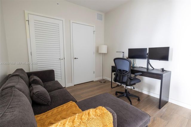 1010 Brickell Avenue 4311, Miami, FL 33131