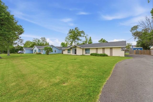 814 Holly St Street, Lake Charles, LA 70601