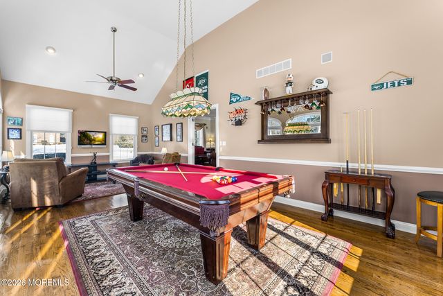 10 Turtle Hollow Drive, Manalapan, NJ 07726