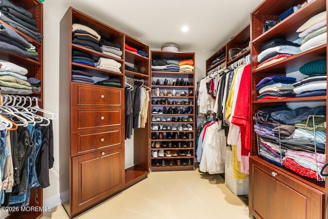 10 Turtle Hollow Drive, Manalapan, NJ 07726