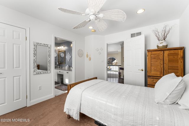 10 Turtle Hollow Drive, Manalapan, NJ 07726