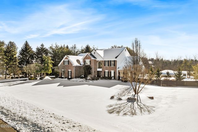 10 Turtle Hollow Drive, Manalapan, NJ 07726