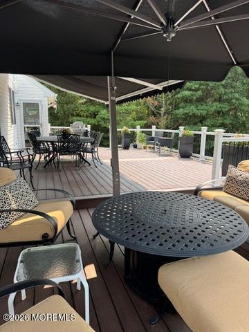 10 Turtle Hollow Drive, Manalapan, NJ 07726