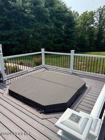 10 Turtle Hollow Drive, Manalapan, NJ 07726