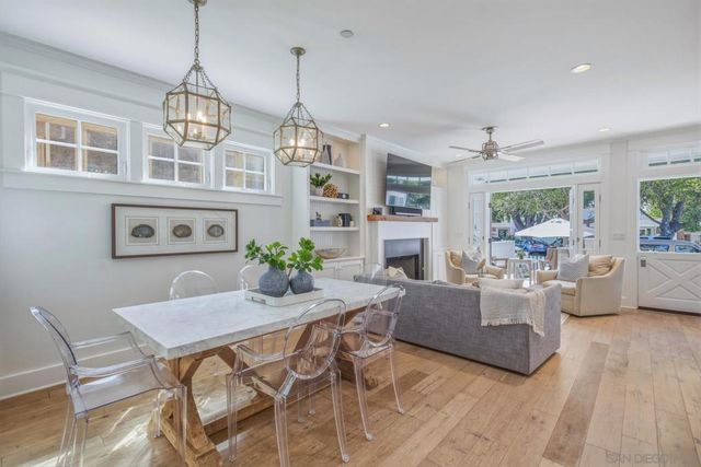 953 E Ave, Coronado, CA 92118