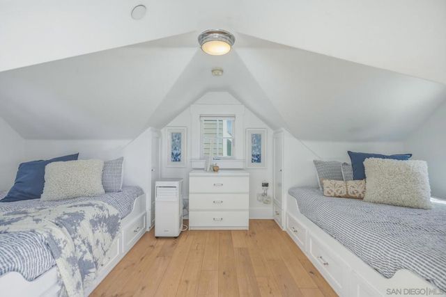953 E Ave, Coronado, CA 92118