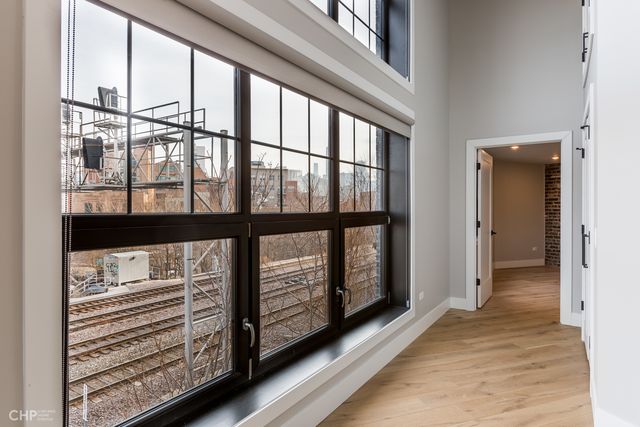 729 N Sangamon Street 410, Chicago, IL 60642