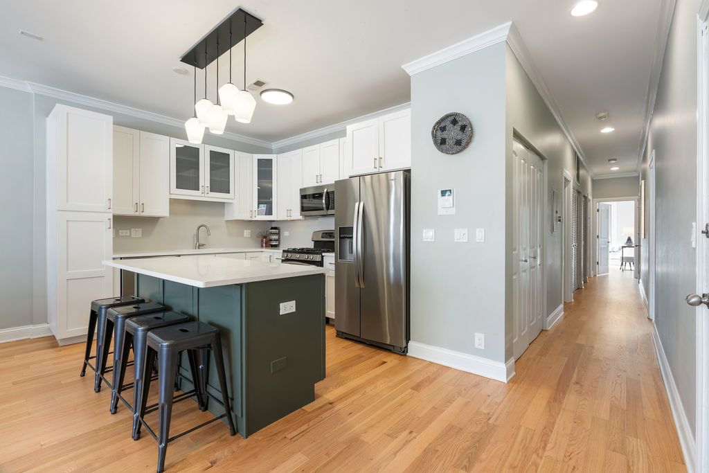 2463 W FOSTER Avenue 2, Chicago, IL 60625 — photo 4