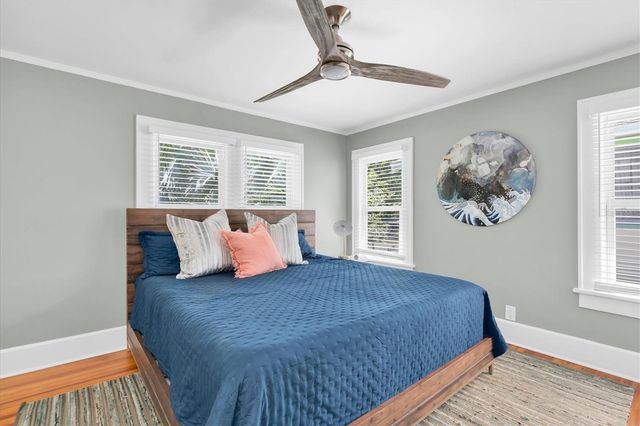 248 14TH AVENUE NE, St Petersburg, FL 33701